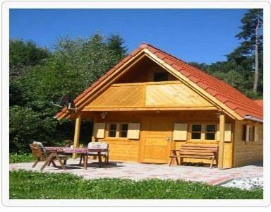 Bungalow für 5 Personen, mit Terrasse und Garten sowie Seeblick in der Steiermark