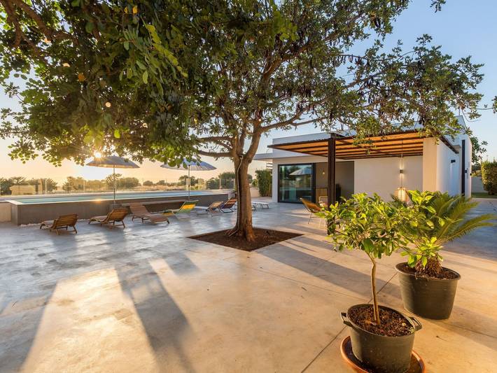 Demetra, moderne Villa mit Pool und Meerblick in Ragusa, Provincia di Ragusa