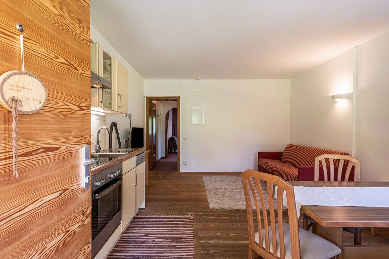 Geheel appartement, Vakantiewoning 'Ferienparadies Sabina Piz' in het natuurpark direct aan de Seiser Alm in Compatsch, Kastelruth