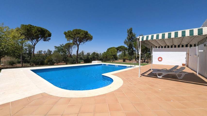 Casa de vacaciones para 16 personas, con Terraza y Jardín además de Piscina y Vistas en Zafra - Río Bodión - 2