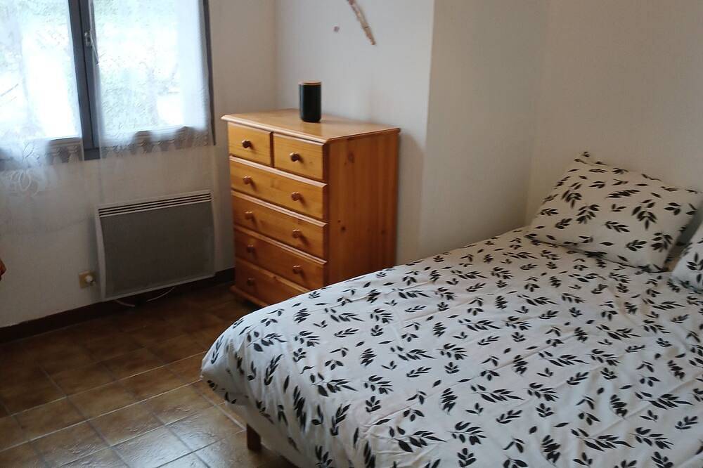 Joli appartement au coeur d'un espace de 1500m2 in Limans, Parc naturel régional du Luberon