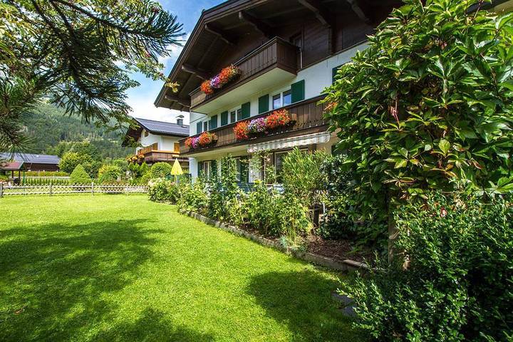 Vakantiewoning voor 6 personen, met Balkon en Tuin in Lofer