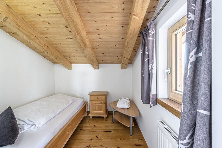 Chalet für 7 Personen, mit Whirlpool und Sauna sowie Terrasse und Garten in Kaltenbach - 2