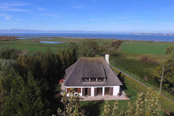 Location de vacances pour 8 personnes, avec jardin, animaux acceptés à Pennedepie