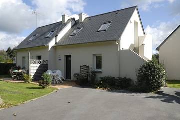 Gîte pour 2 personnes, avec jardin ainsi que terrasse et jacuzzi dans le Finistère