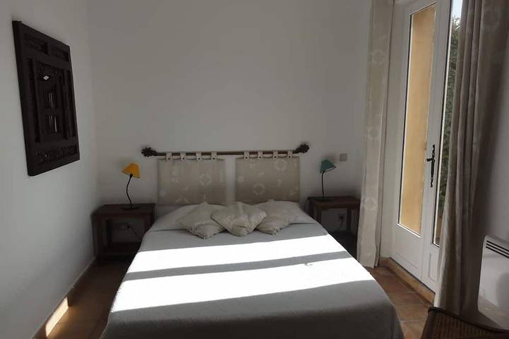 Location de vacances pour 7 personnes, avec terrasse ainsi que piscine et jardin dans Golf de Pont Royal - 4