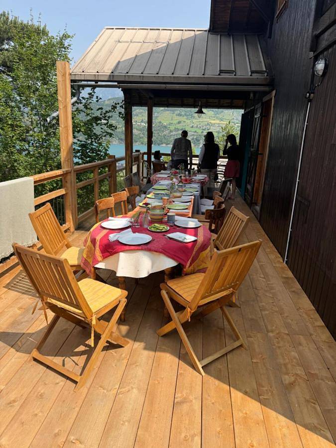 Location de vacances pour 12 personnes, avec jardin ainsi que vue et vue sur le lac à Savines-le-Lac - 3