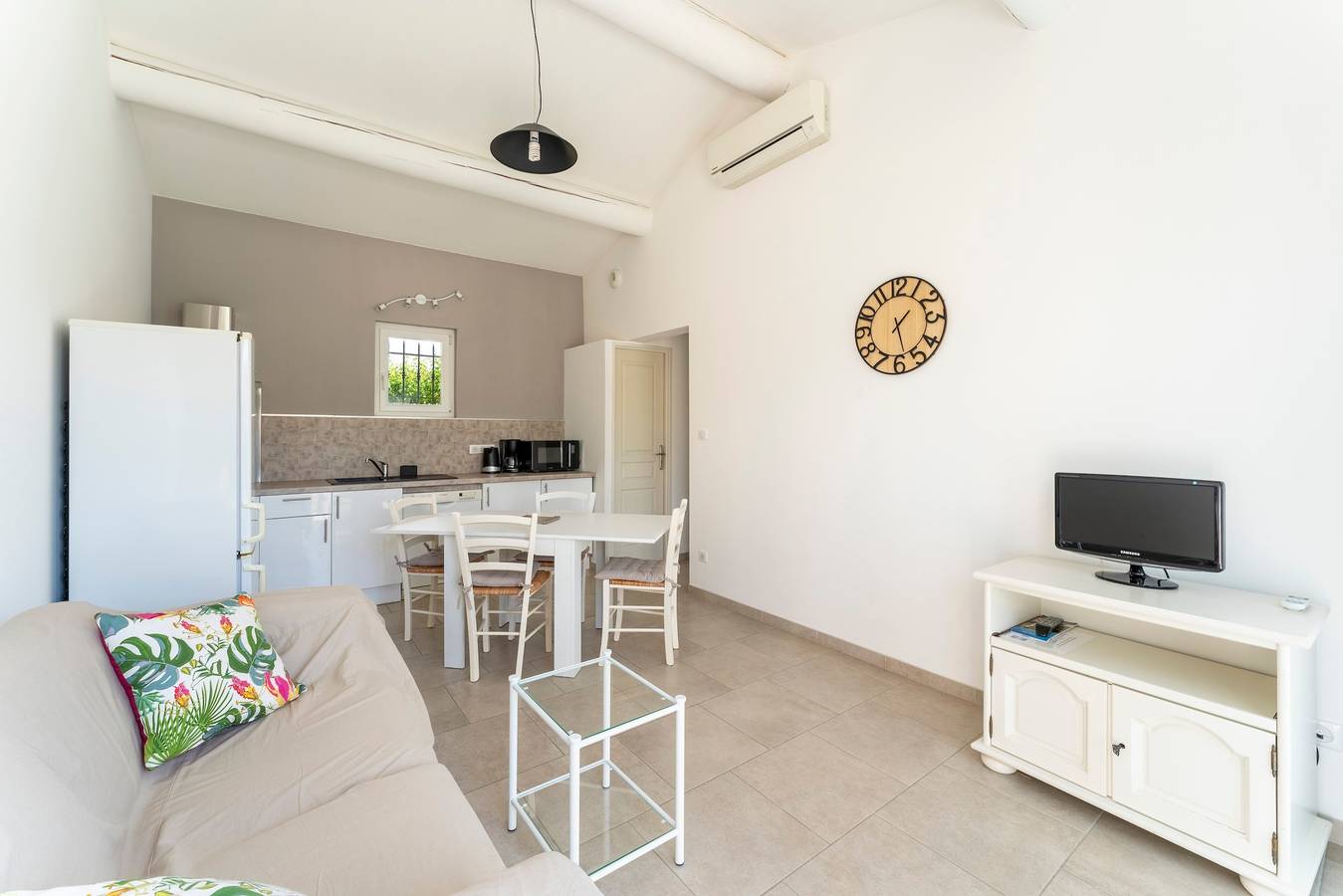 Casa Vacacional 'Chez Céline' con Piscina Privada, Wi-Fi y Aire Acondicionado in Aubignan, Vaucluse