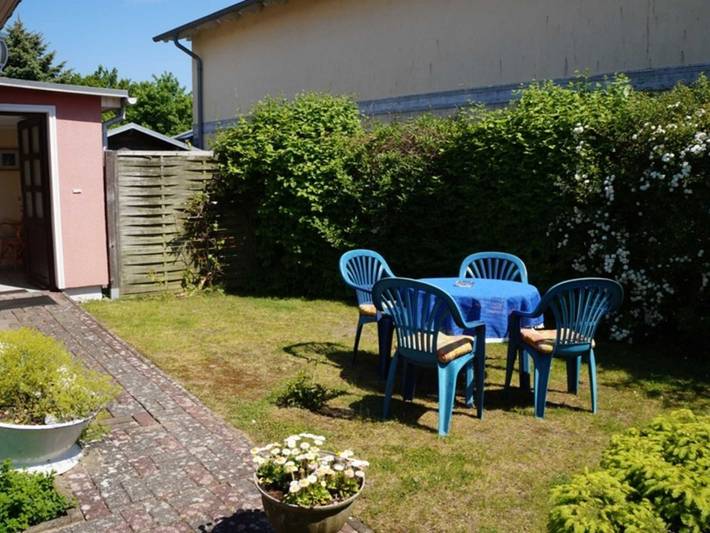 Ferienhaus für 3 Personen, mit Terrasse und Garten in Göhren - 2