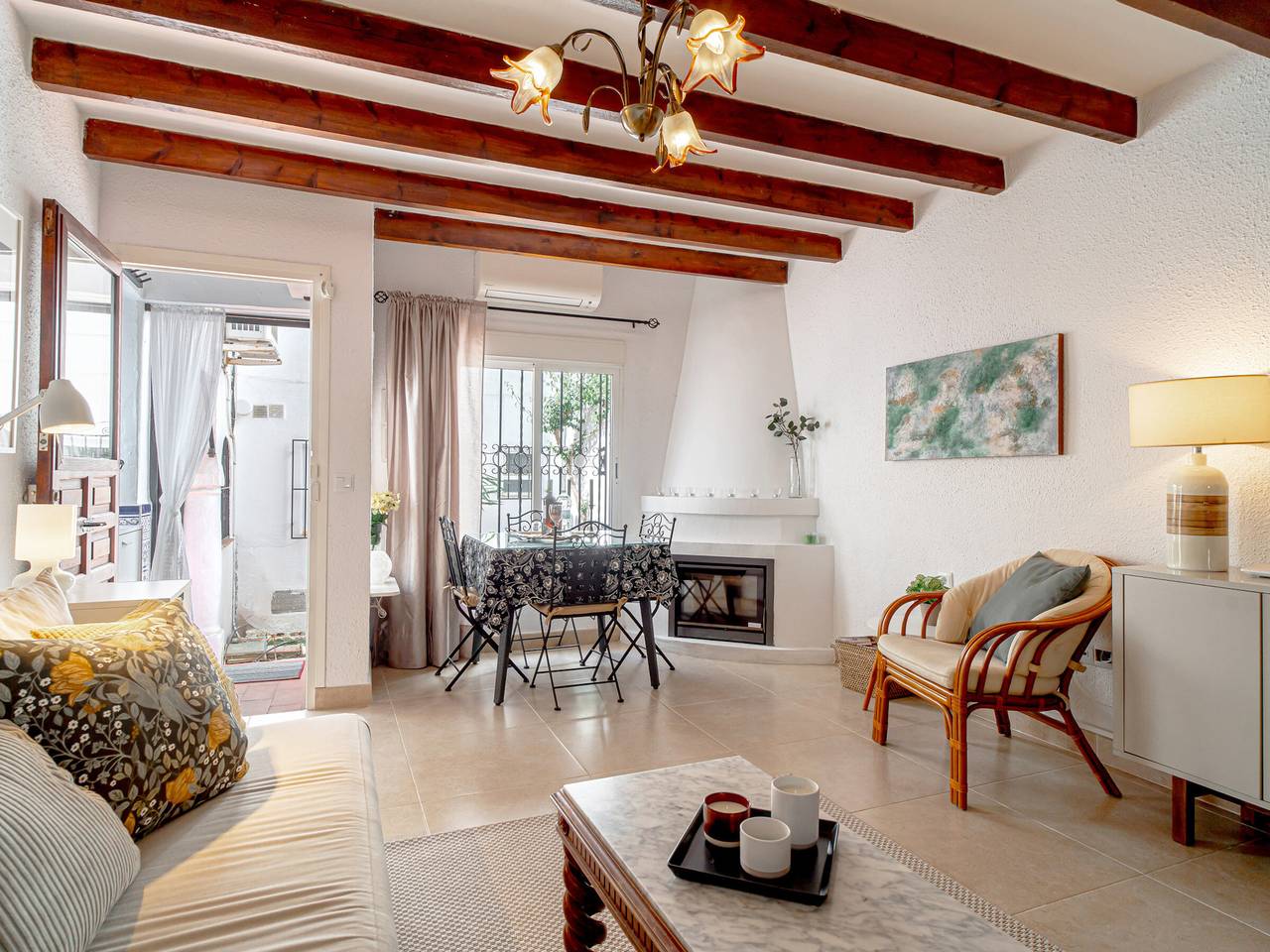Maison andalouse à Nerja pour 4 pers, piscine, clim, plage à 600m in Playa de Burriana, Nerja