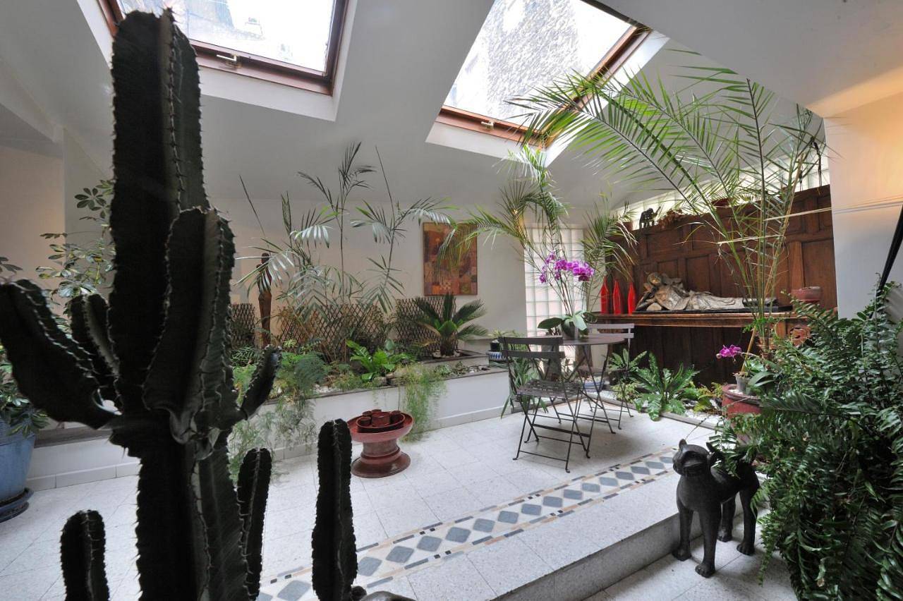 Family Room with Private Bathroom in Clermont-Ferrand, Parc naturel régional des Volcans d'Auvergne
