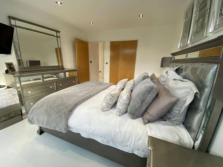 Entire apartment, Two-Bedroom Apartment in Southampton, South East England