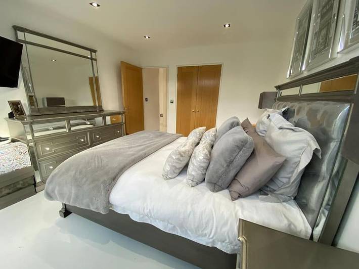 Gîte pour 4 personnes, avec Balcon et Jacuzzi ainsi que Terrasse et Sauna à Southampton - 3