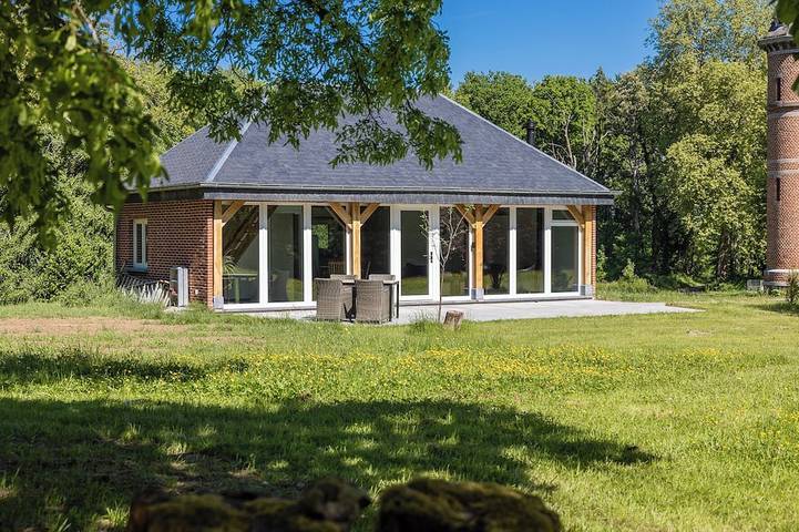 Villa pour 4 personnes, avec piscine dans Hainaut