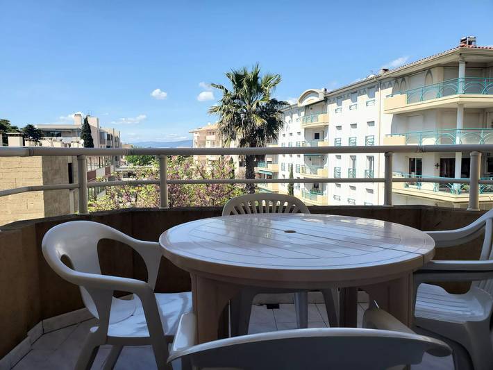 Gîte pour 4 personnes, avec balcon dans Plage du Port Fréjus