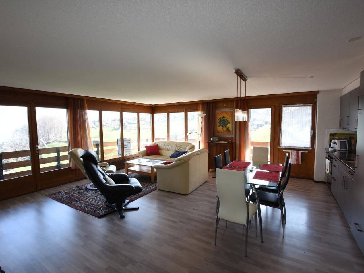 Ganze Wohnung, Ferienwohnung mit wunderschöner Aussicht in Krattigen, Thunersee