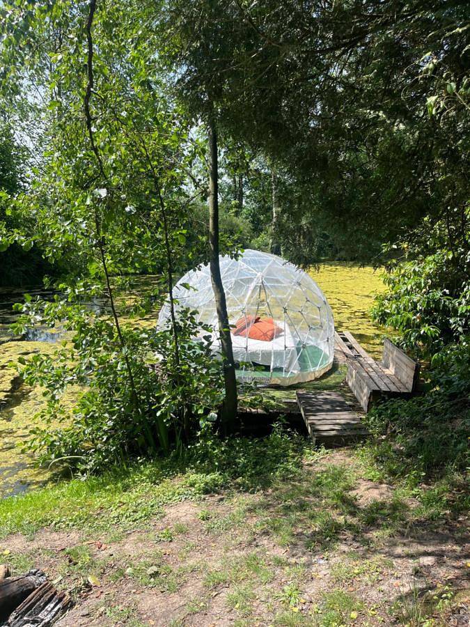 Tente pour 2 personnes, avec Terrasse dans l' Aisne