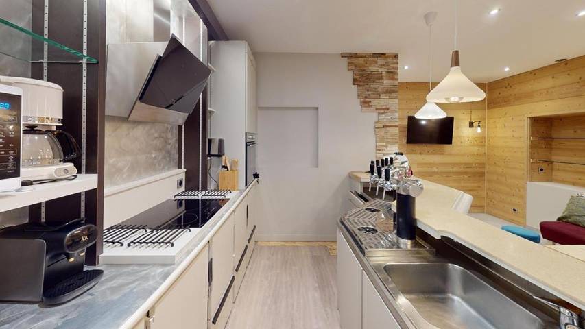 Gîte pour 8 personnes, avec terrasse et vue, animaux acceptés dans Office De Tourisme De Saint Sorlin D Arves - 2