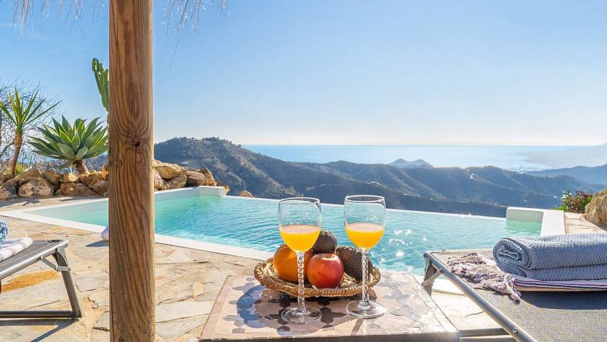 Villa for 2 personer, med badebasseng og balkong / terrasse i Malaga