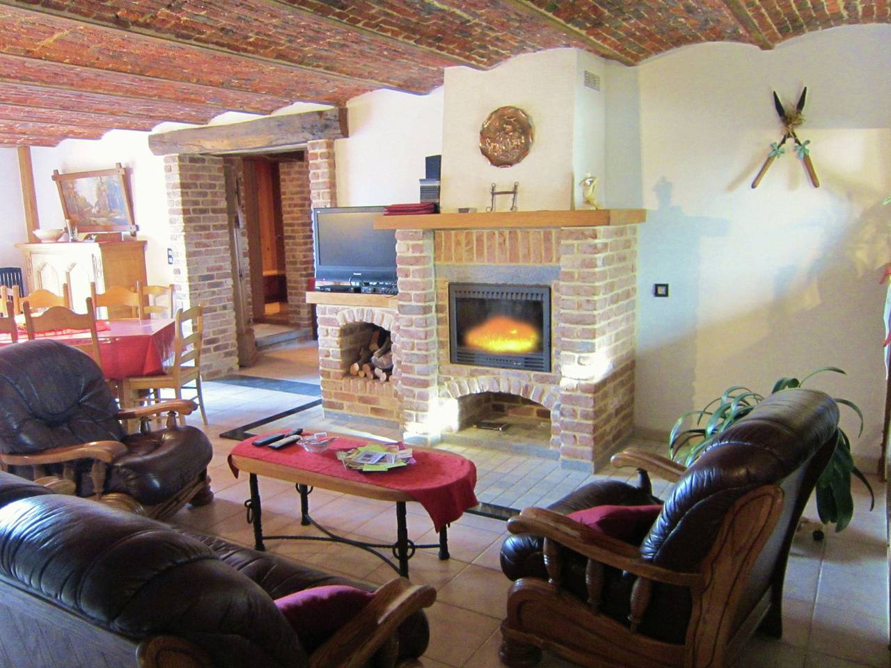 Casa de vacaciones, cerca del bosque in Cul-des-Sarts, Couvin