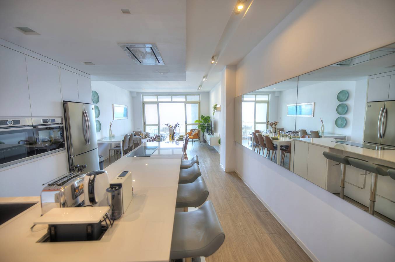 Entire apartment, Holiday apartment for 9 people with balcony in Tas-Sliema, Malta Island