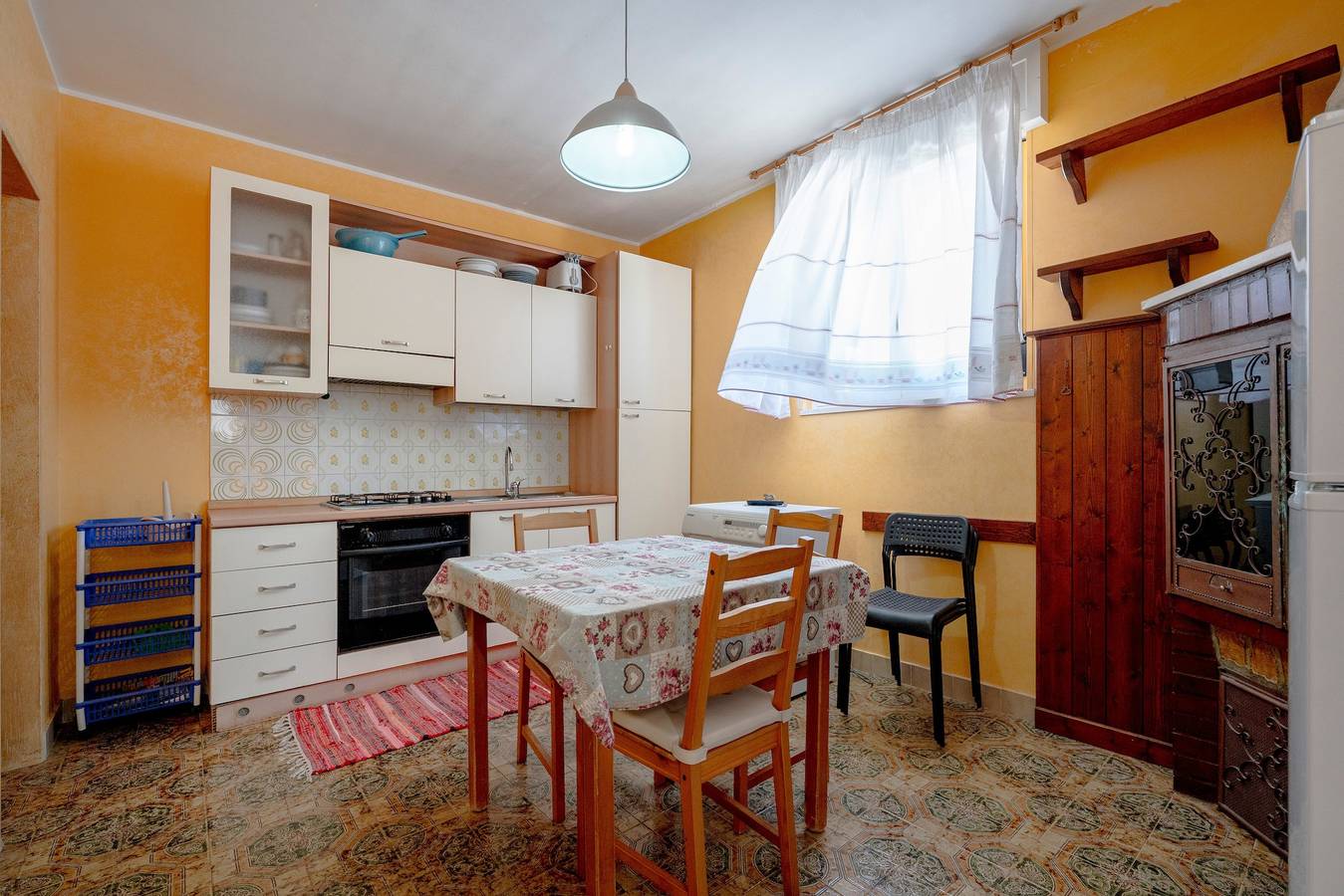 Ganze Wohnung, Apartment „Villa Burdi“ mit Meerblick, privater Terrasse und Klimaanlage in Capitolo, Monopoli
