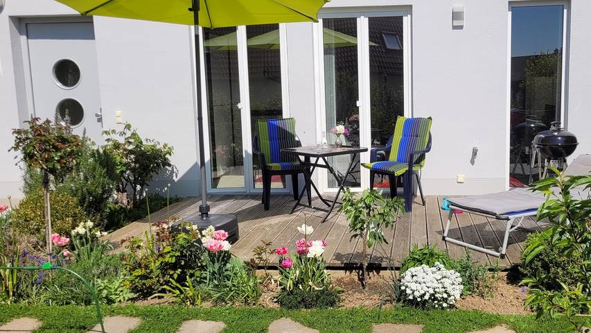 Ferienwohnung für 2 Personen, mit Balkon und Balkon/Terrasse sowie Terrasse und Garten