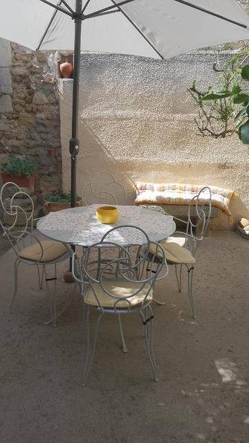 Gîte pour 6 personnes, avec vue et jardin à Vauvert