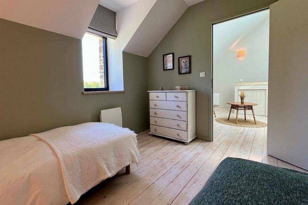 Charmante maison normande avec jardin près des plages in Canville-la-Rocque, Région de Coutances