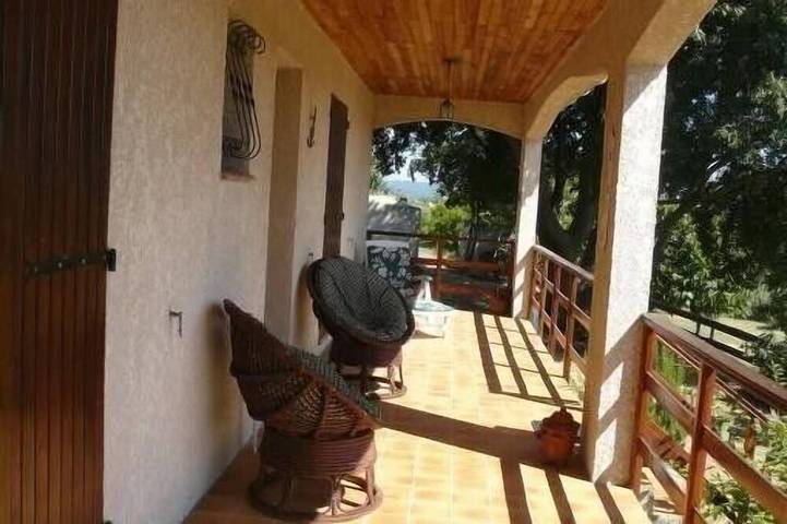 Beaucaire Recent house surrounded by nature in Beaucaire, Nimes region