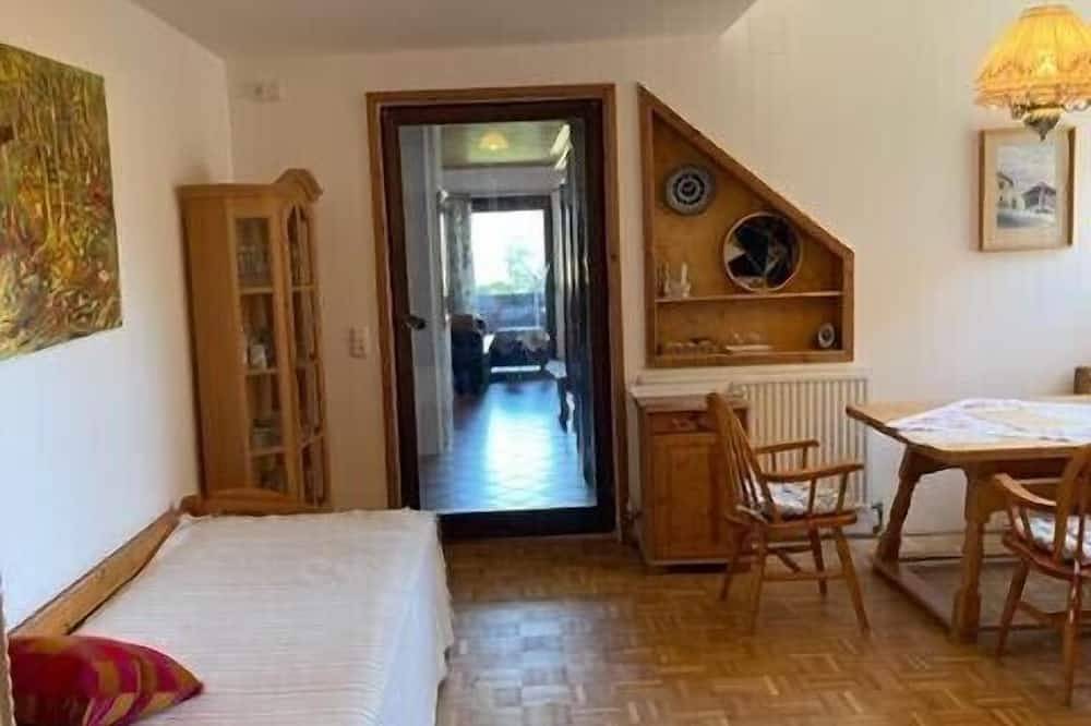 Ganze Wohnung, Ferienwohnung 2 mit Balkon Traunsteinblick in Altmünster, Bezirk Gmunden