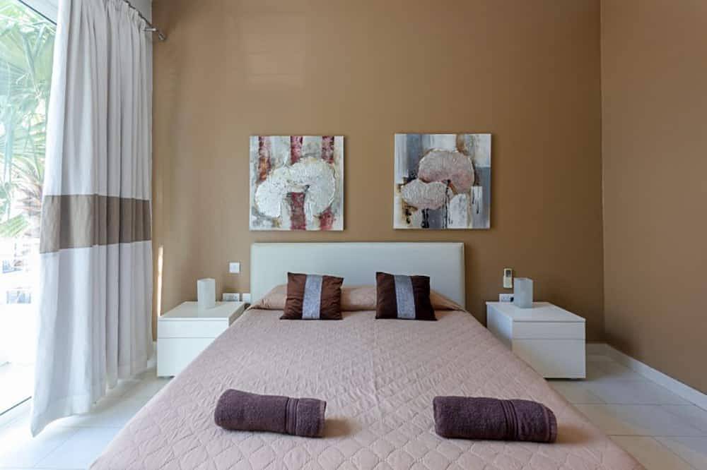 Ganze Wohnung, Sea-View Apartment at Watersedge Complex with two pools in Marsaskala, Insel Malta