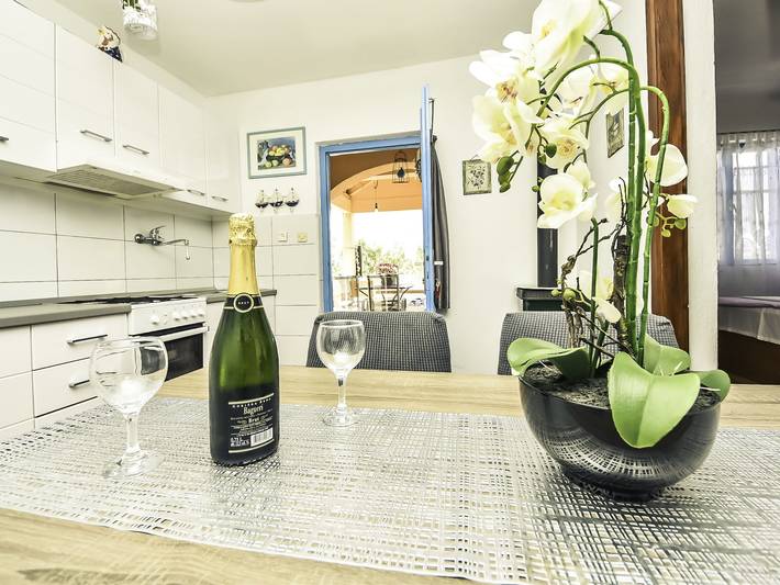 Ferienhaus für 6 Personen, mit Garten und Terrasse auf Pasman - 3