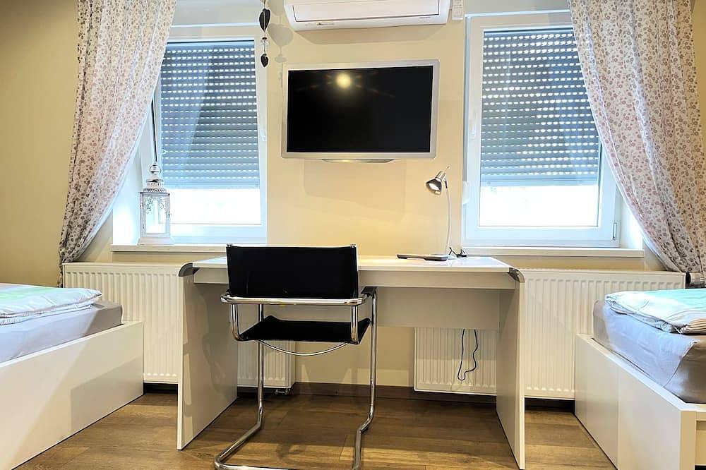 Ganze Wohnung, Zimmer 1 - Zimmer & Ferienwohnung Steuer in Lauta, Oberlausitz-Niederschlesien