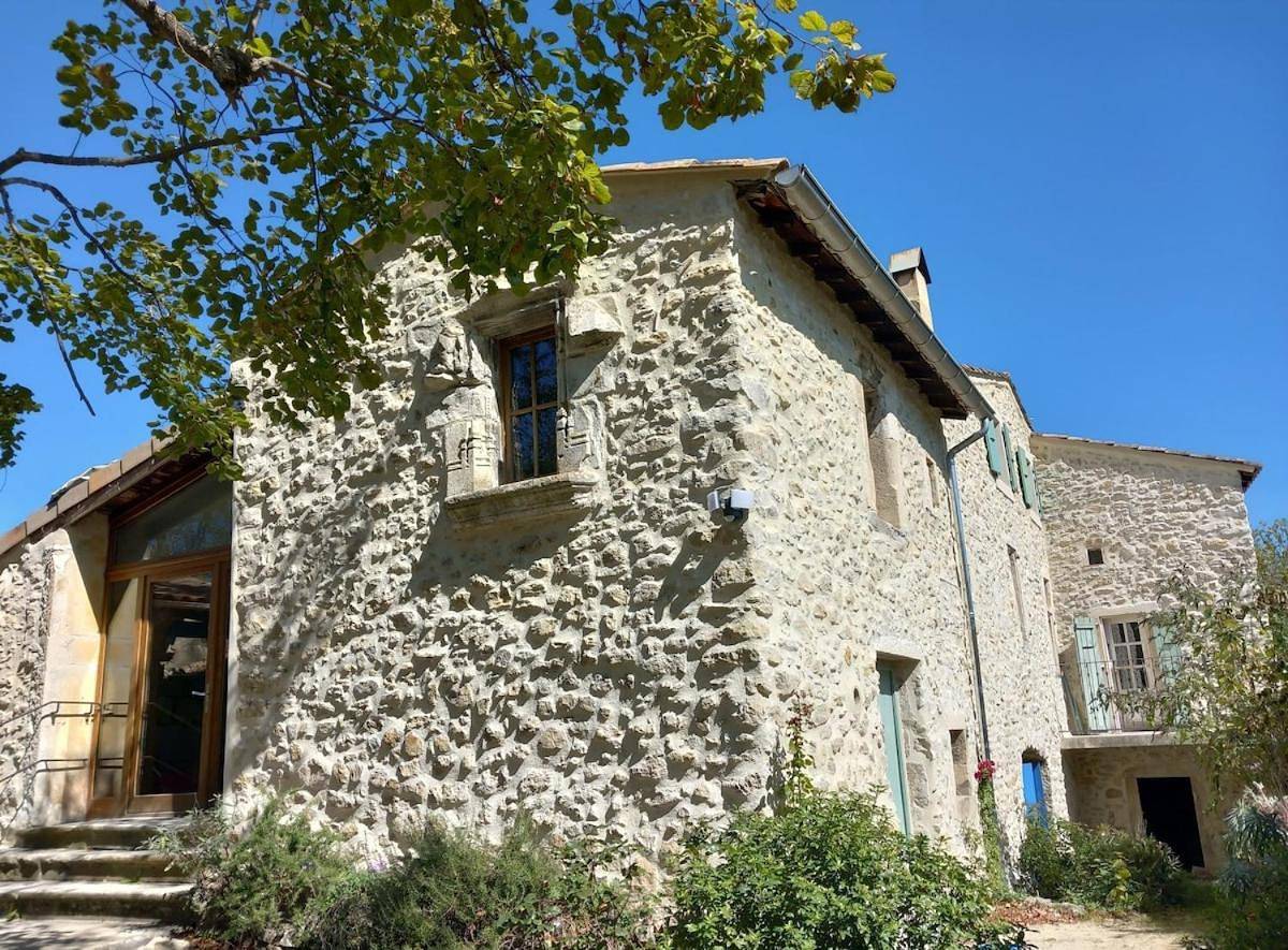 Eight-Bedroom House in Le Poët-Laval, Région de nyons