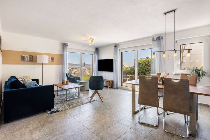 Ferienwohnung für 5 Personen, mit Garten und Seeblick in Stockach