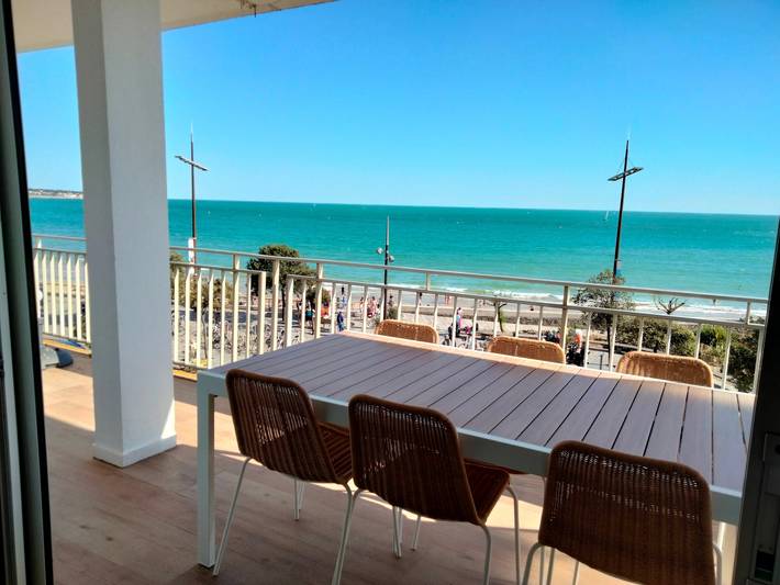 Gîte pour 5 personnes, avec Terrasse dans Casino Des Atlantes Les Sables