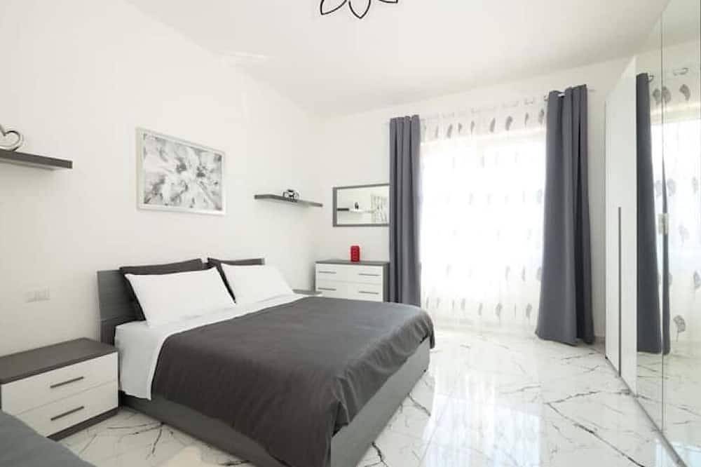 Elmi 1 - Cool apartment with parking on the Lake in Arona (Lago Maggiore), Municipio de Arona