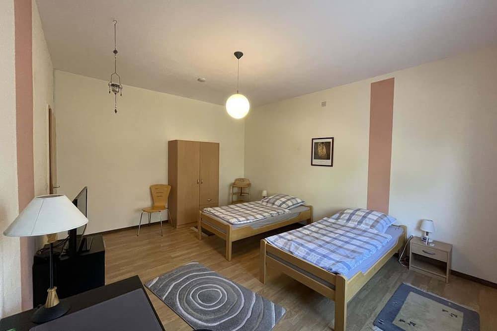 Entire apartment, Bright vacation apartment on the first floor - Haus am Berg in Neunkirchen, Saarland