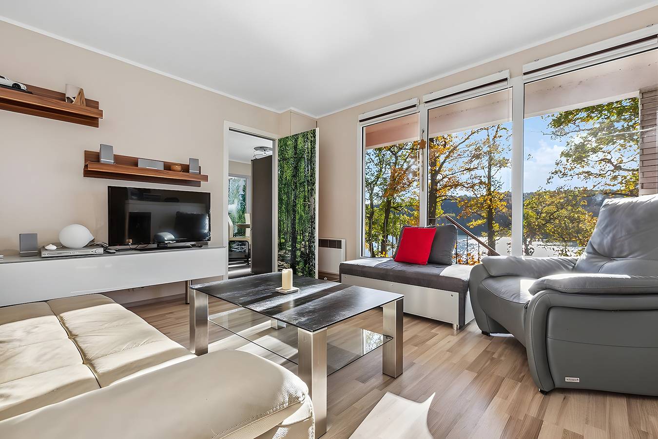 Holiday Home 257 with Lake View, Private Terrace, and Wi-Fi in Bungalowdorf Zadelsdorf, Zeulenroda-Triebes