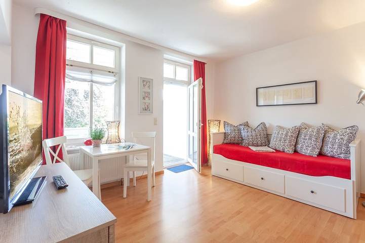 Appartement entier, Sonne 3-Studio-Sdb privée-Balcon in Sellin, Région de Rügen