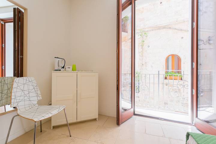 Gîte pour 2 personnes, avec balcon à Bari - 2