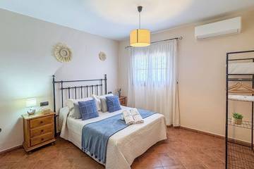 Casa Rural para 8 Personas en Alozaina, Sierra de las Nieves, Foto 3