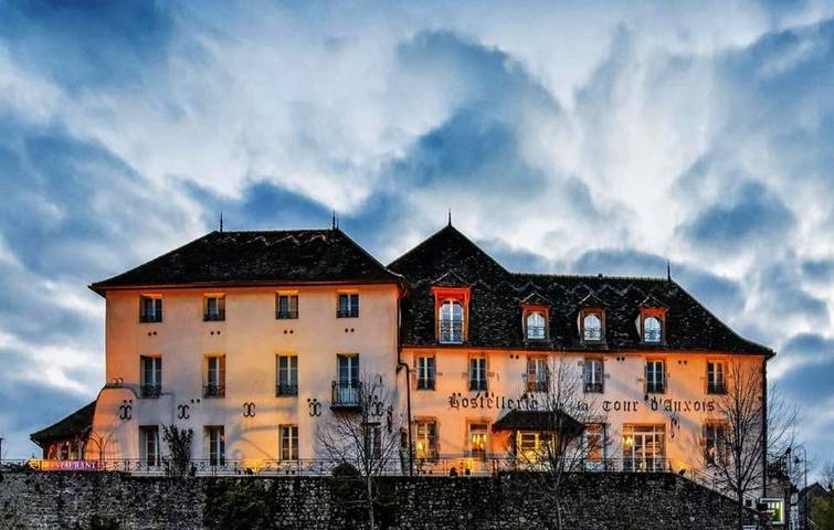 Hôtel pour 2 personnes, avec jardin et piscine, animaux acceptés à Saulieu - 2