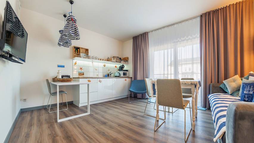 Apartament wakacyjny dla 2 osób, z balkon w Sianożęty