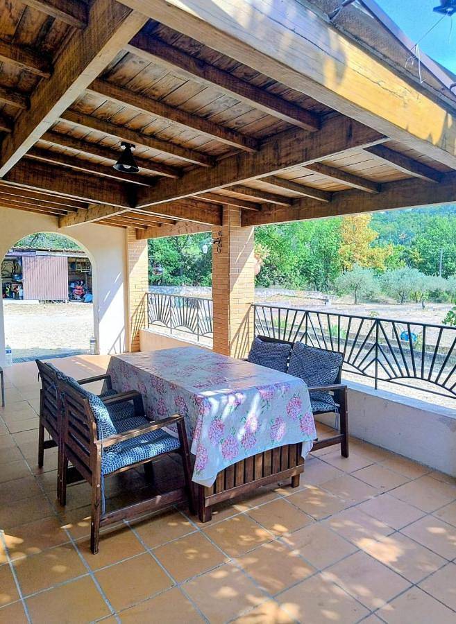 Location de vacances pour 6 personnes, avec piscine ainsi que terrasse et vue à Rians - 4