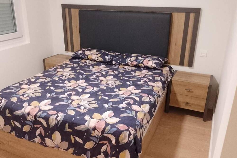 Entire apartment, Disfruta junto la catedral con aparcamiento in Burgos, Burgos Province