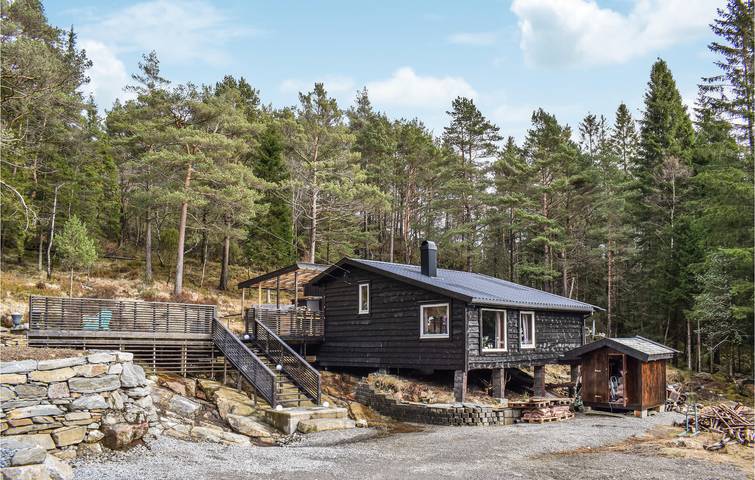 Ferienhaus für 8 Personen, mit Garten und Terrasse sowie Ausblick in Sveio