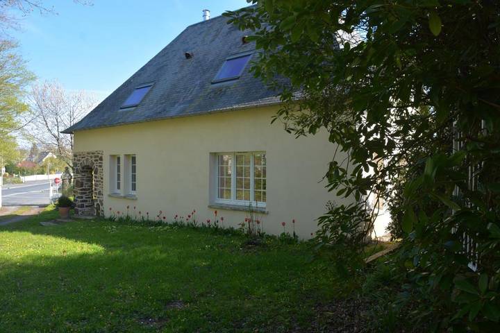 Location de vacances pour 5 personnes, avec jardin et terrasse à Cérences - 2