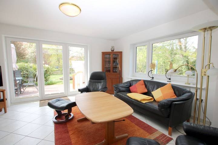 Ferienhaus für 6 Personen, mit Terrasse und Garten sowie Sauna, mit Haustier in Wyk auf Föhr (Stadt) - 2